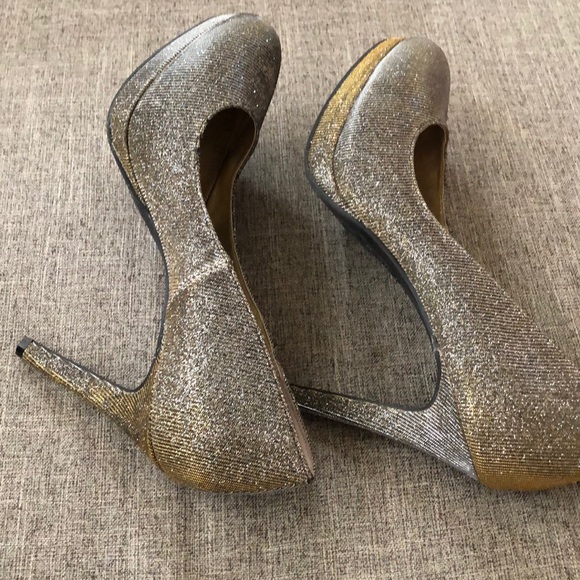 Fiona Women’s Gold/Silver Heels - Picture 4 of 6